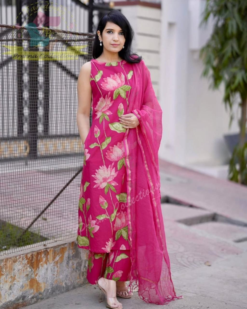 Printed Cotton Halter Neck Kurti Palazzo Suit Set